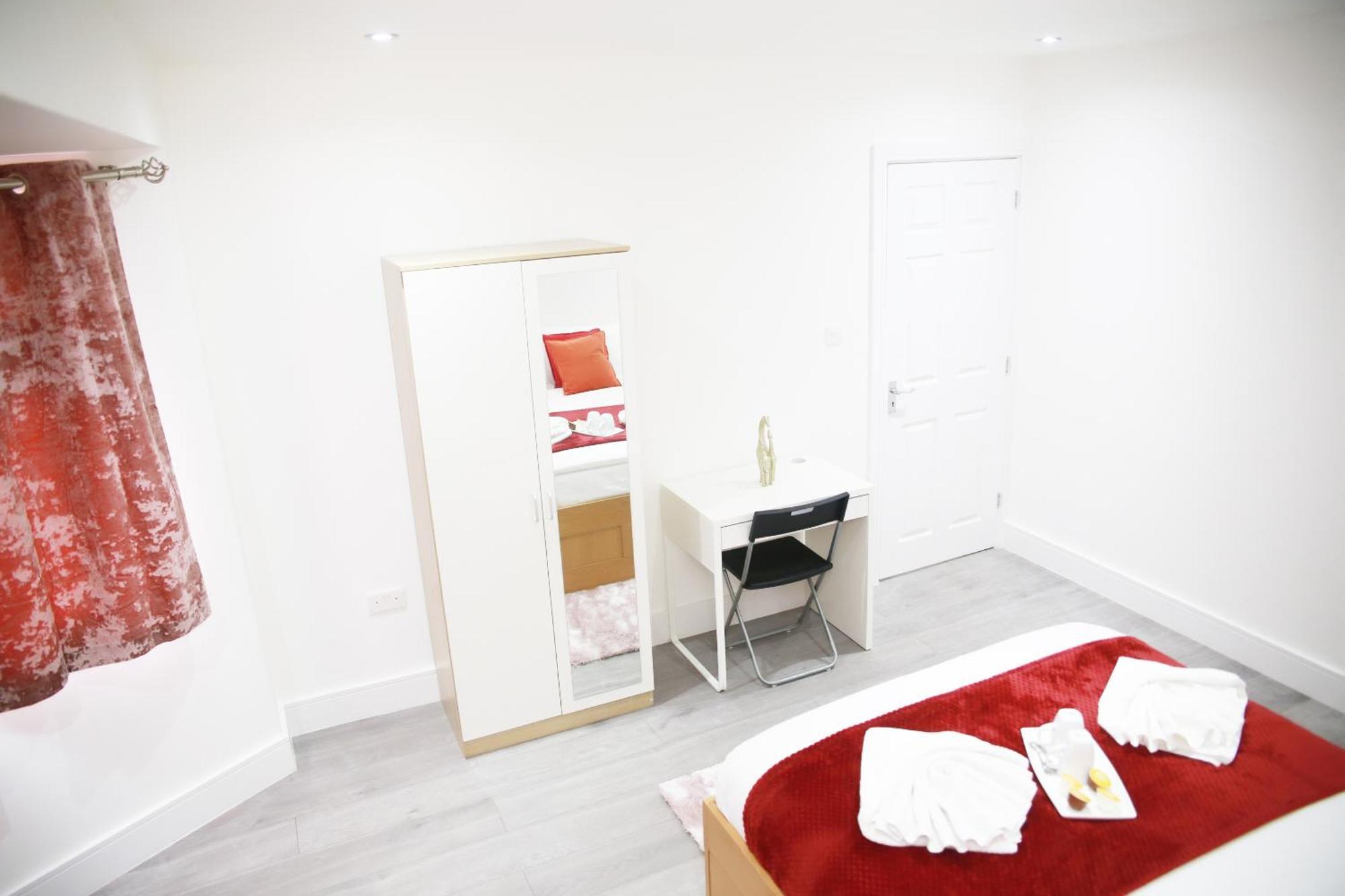 Deluxe 4 Bedroom House The Hyde Екстериор снимка