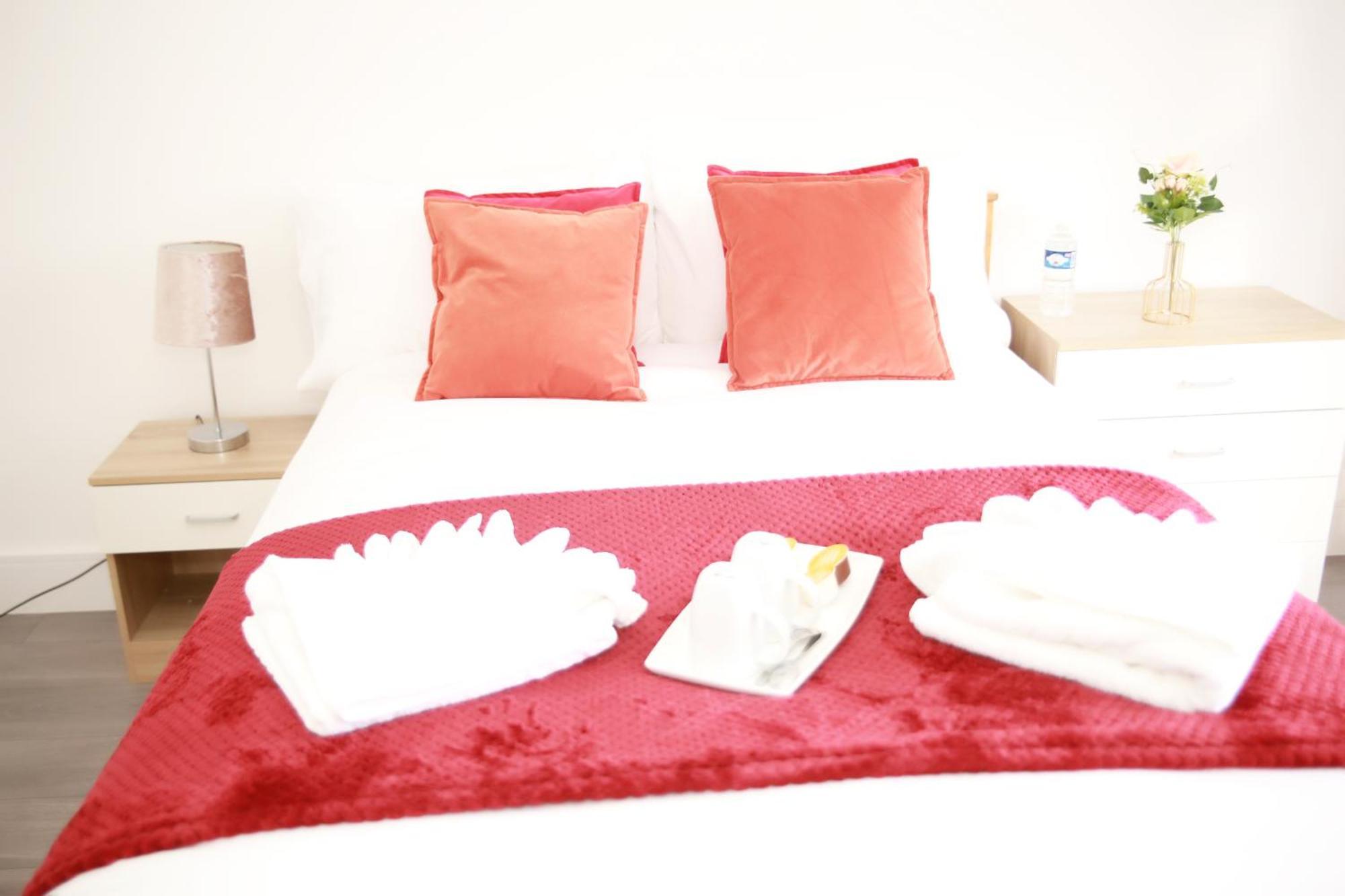 Deluxe 4 Bedroom House The Hyde Екстериор снимка